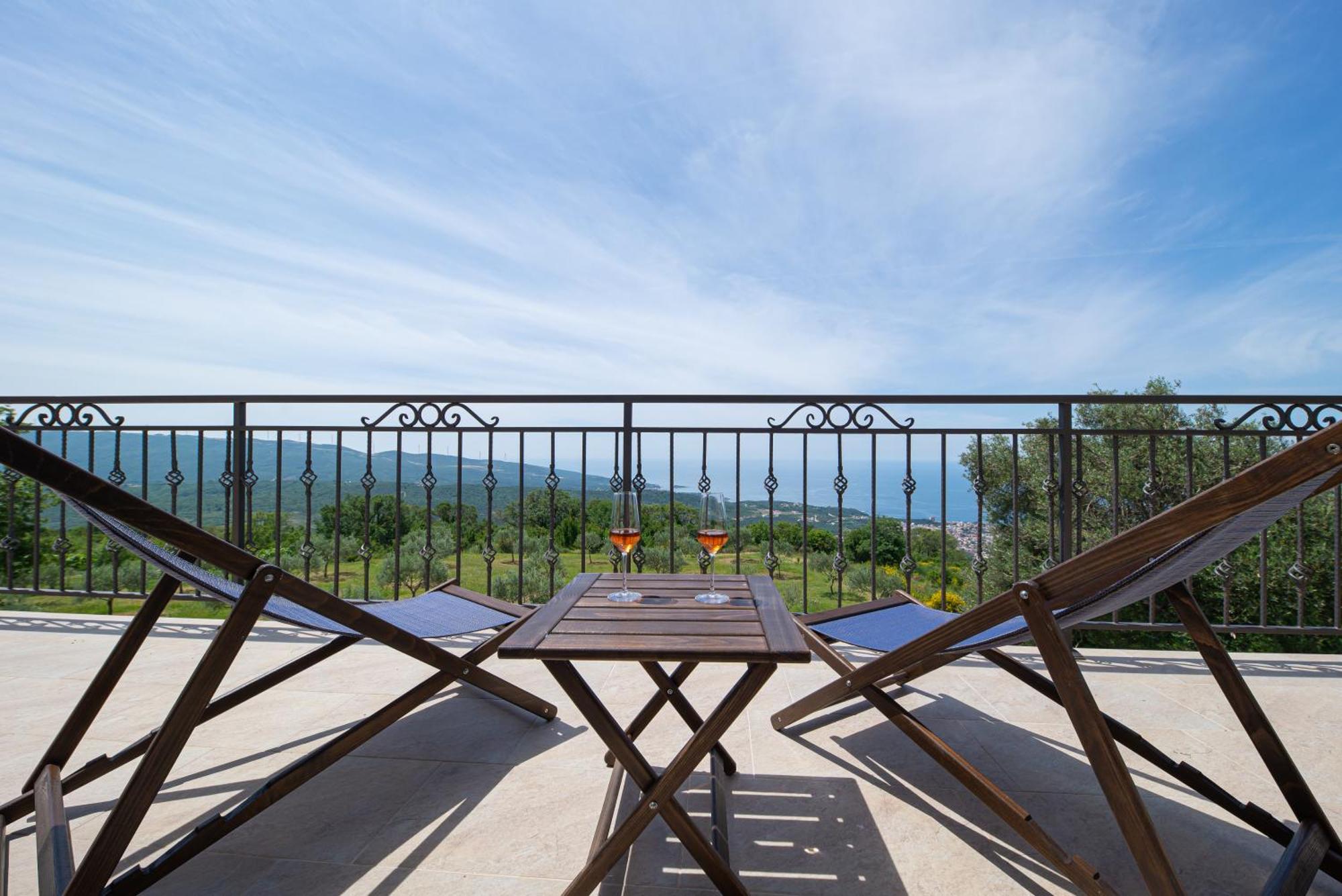 Country Home Dolac Bar Exterior photo